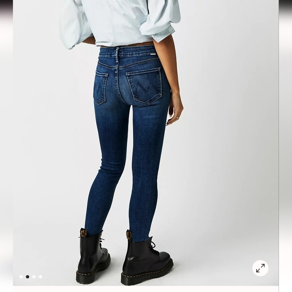 Mother The Looker Ankle Fray Dark Denim Jeans